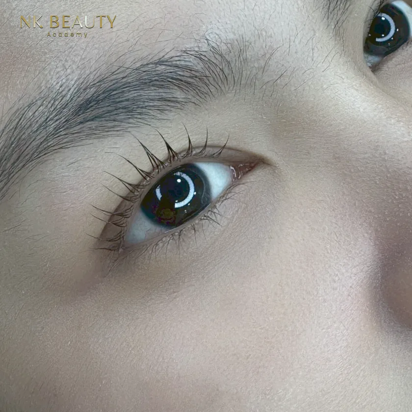 Eyelash lifting at NK Beauty: natural lashes curled from the root
